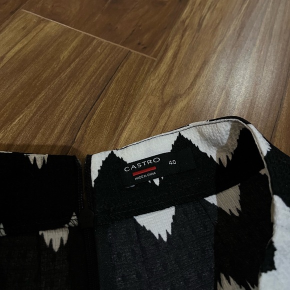 Striped mid length skirt - Picture 5 of 6